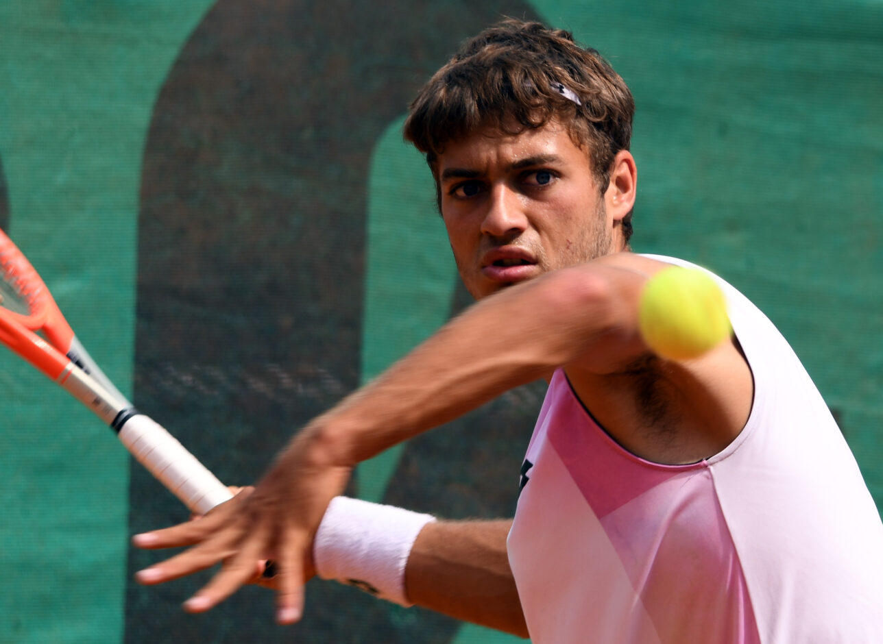 Cobolli in azione nel primo turno dell'Australian Open 2025 contro Etcheverry