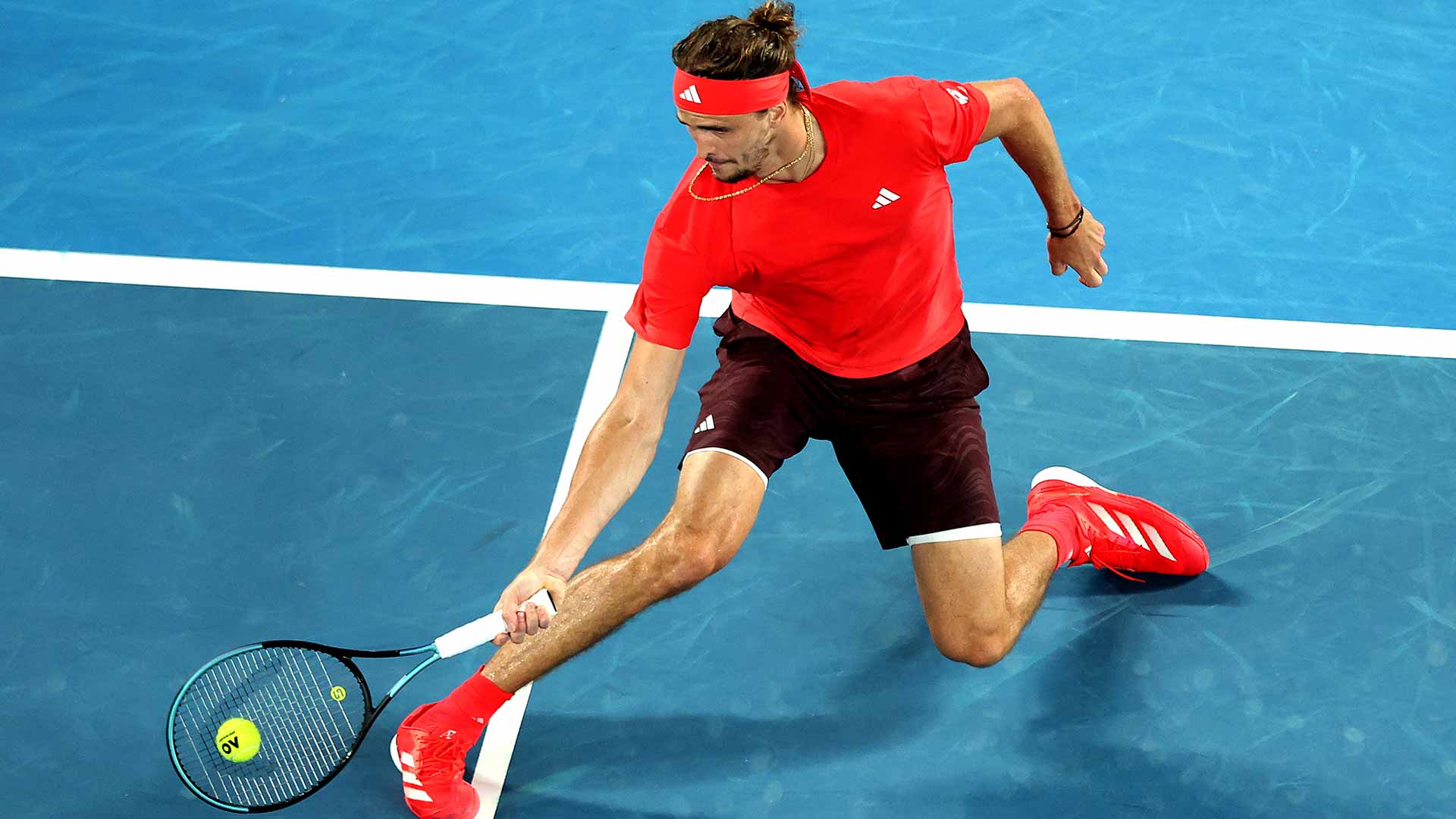 Alexander Zverev in azione agli Australian Open 2025