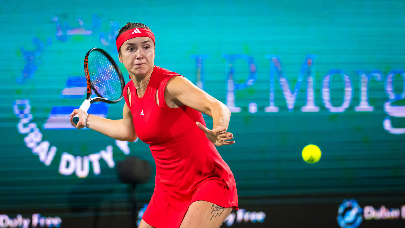Svitolina in azione al WTA 1000 di Dubai