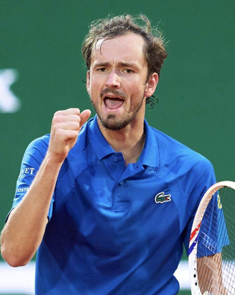 ATP Montecarlo: Medvedev lotta e vince (x.com)