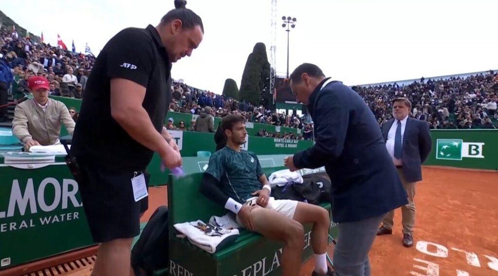 Musetti costretto al medical timeout durante la finale