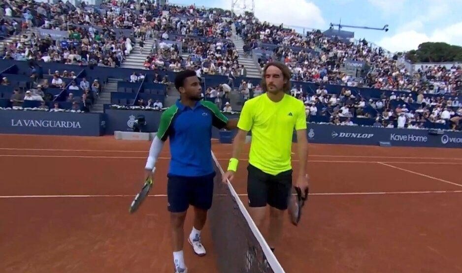 Tsitsipas, finalista a Barcellona negli ultimi due anni, si ritira contro Fils dopo appena due game