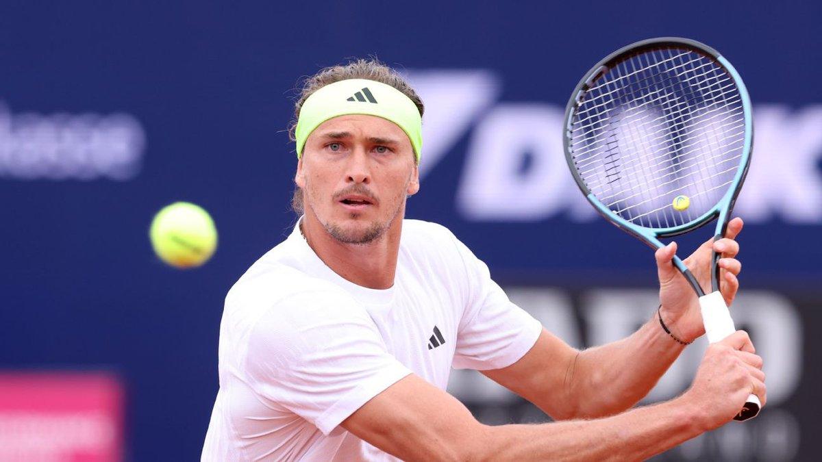 Alexander Zverev in azione a Monaco di Baviera