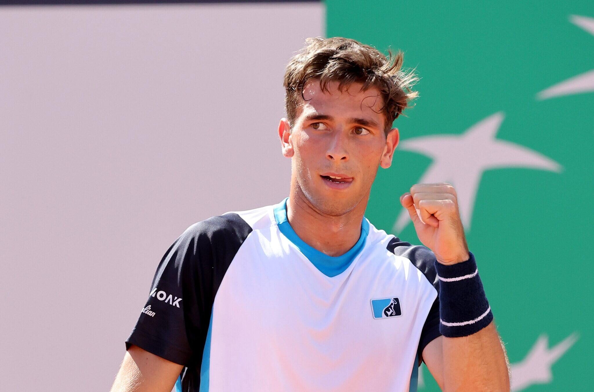 Matteo Gigante in azione al Roland Garros