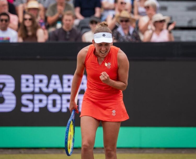 Elise Mertens salva 11 match point