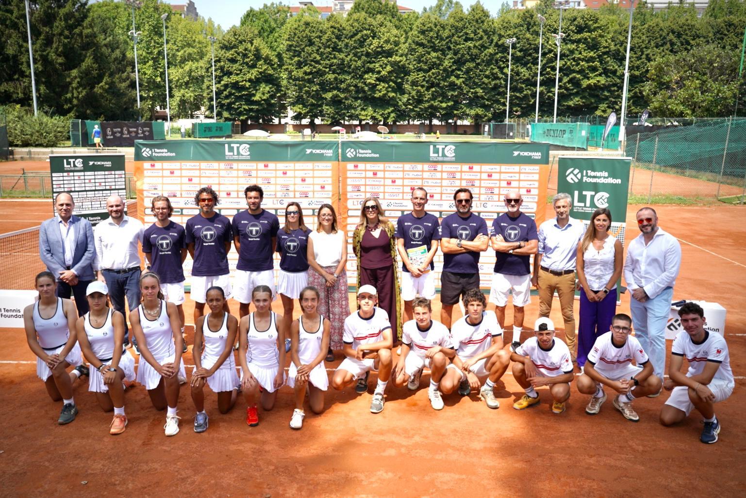 Il team di I Tennis con Tartarini, Arbino e la Vice Sindaca di Torino Michela Favaro