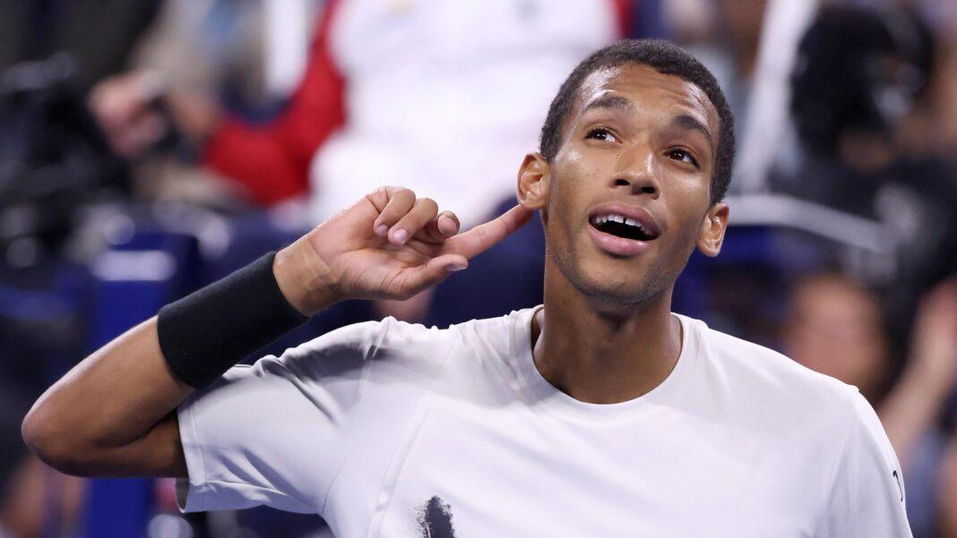 Auger Aliassime vince contro ALexander Zverv al terzo turno dello US OPen 2025 (foto getty presa da BBC)