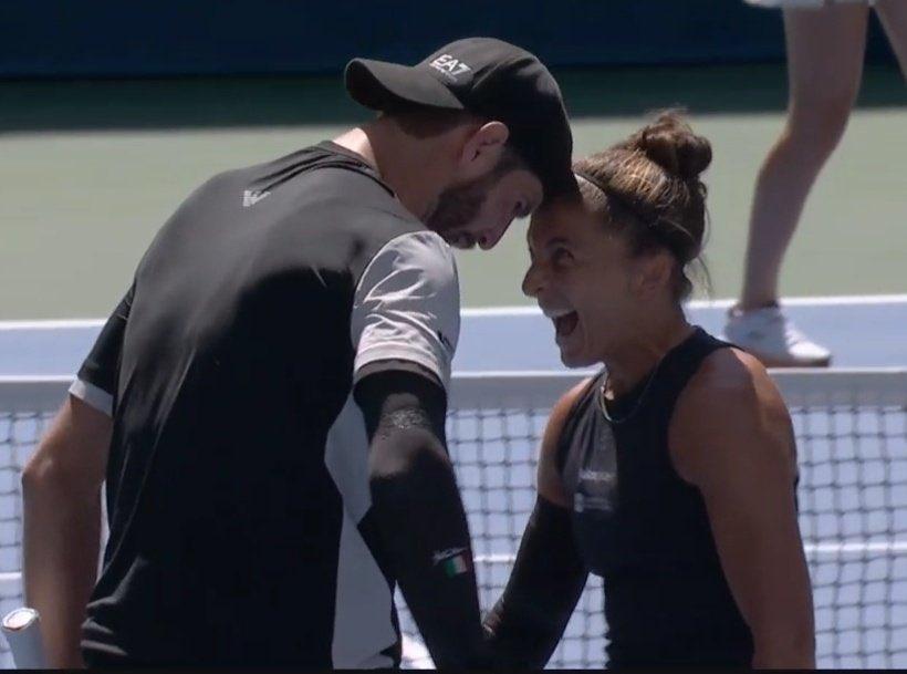 Sara Errani e Andrea Vavassori festeggiano l'accesso alla semifinale degli US Open 2025