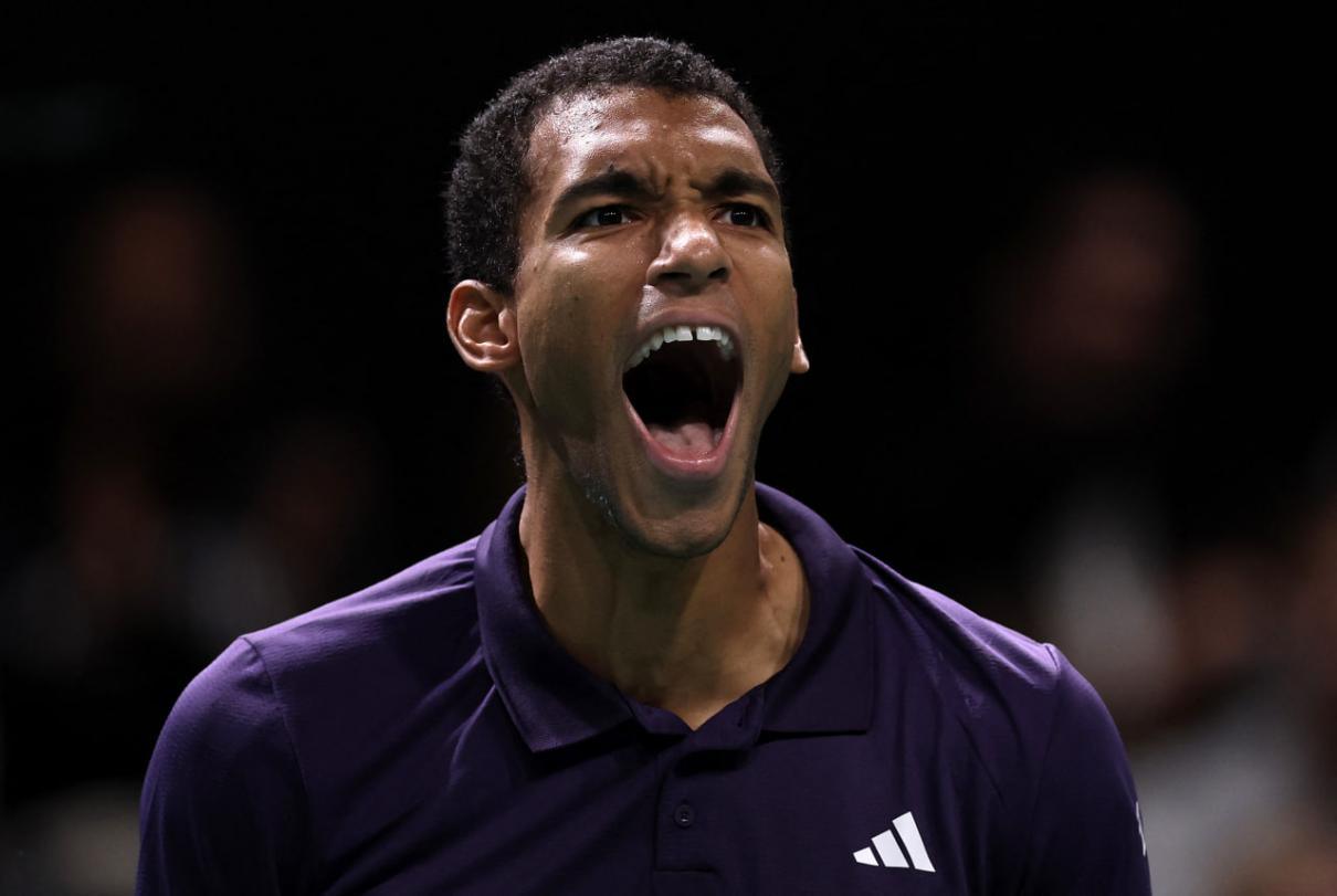 Auger-Aliassime raggiunge i quarti di finale del Masters 1000 di Parigi, dove troverà Valentin Vacherot (foto presa da tennis temple)