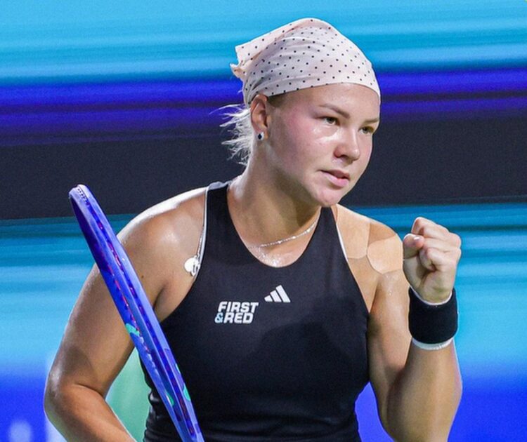 Diana Shnaider supera Yastremska a Tokyo
