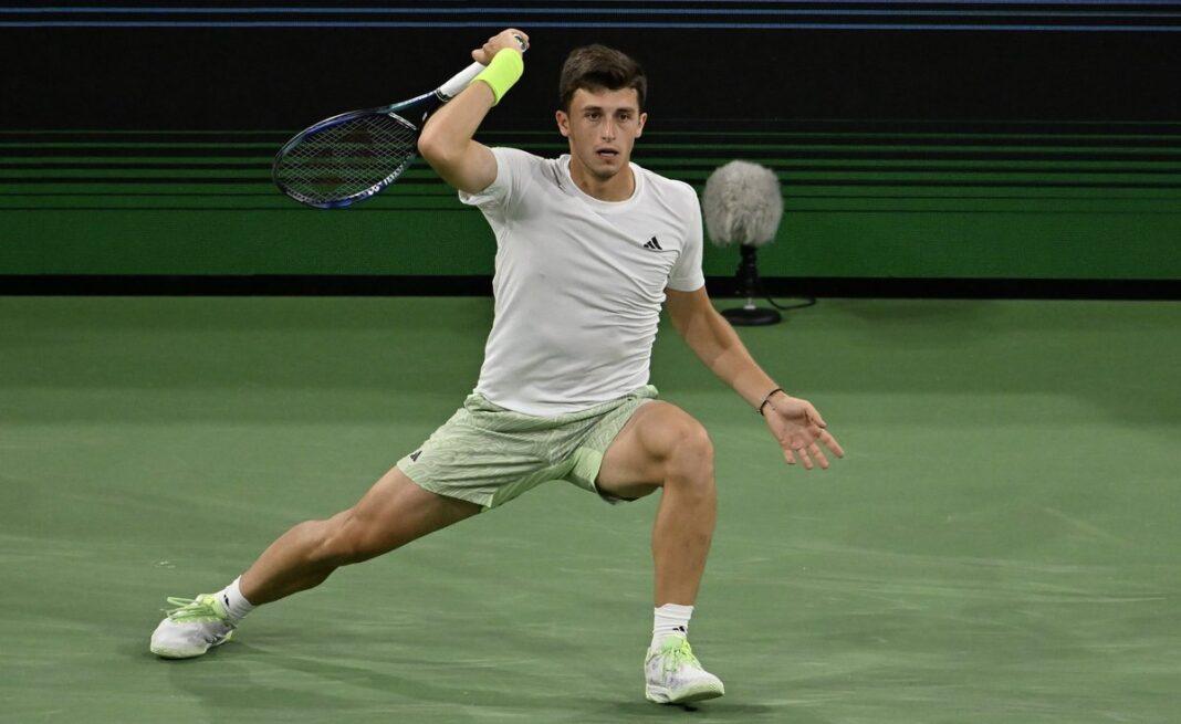 Luca Nardi in azione a Shanghai
