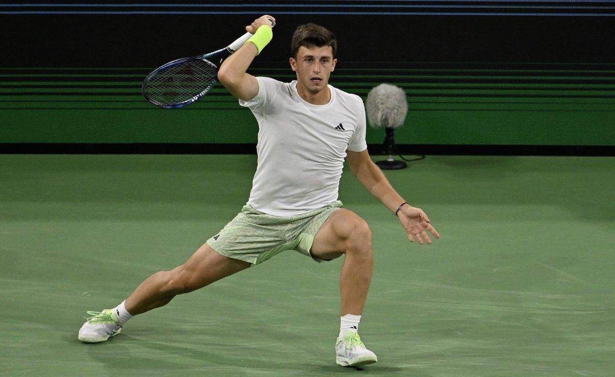 Luca Nardi in azione a Shanghai