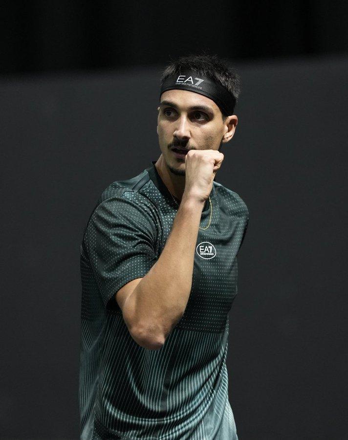 Sonego vince il derby con Musetti a Parigi