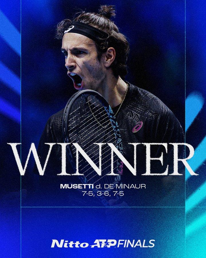 Lorenzo Musetti vince il primo match in carriera alle Finals