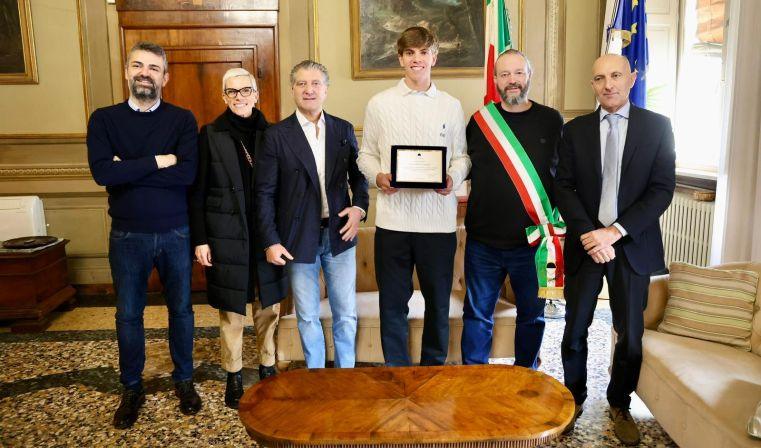 Carlo Alberto Caniato premiato dal Comune di Ferrara