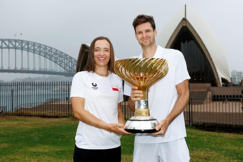 Swiatek e Hurkacz con il trofeo UC 2026