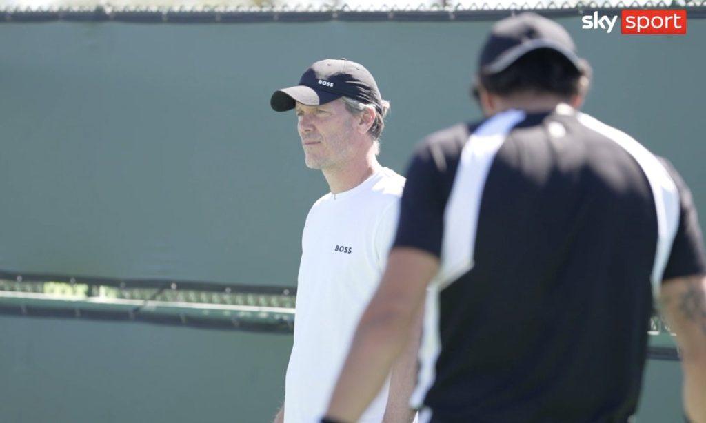 Thomas Enqvist e Matteo Berrettini insieme in campo a Indian Wells