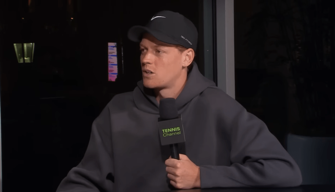 Jannik Sinner intervistato da Tennis Channell a Indian Wells (foto presa da Youtube Tennis Channel)