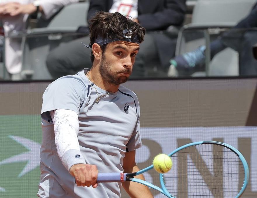 Lorenzo Musetti in campo agli Internazionali d'Italia