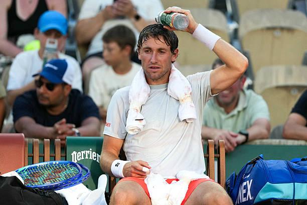Casper Ruud colpito dal caldo estremo al Roland Garros
