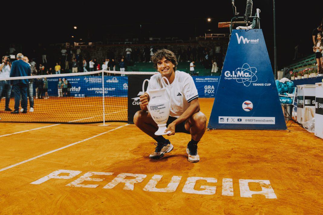 henrique rocha con il trofeo del Challenger di Perugia 2026