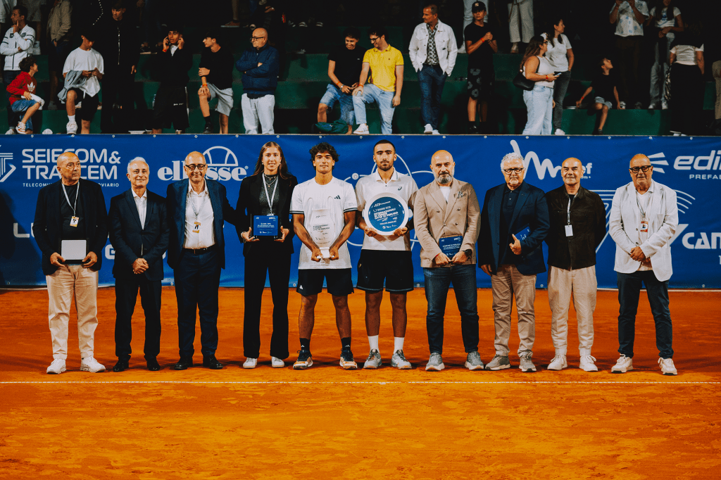 La cerimonia di premiazione del Challenger di Perugia con tutti i protagonisti coinvolti