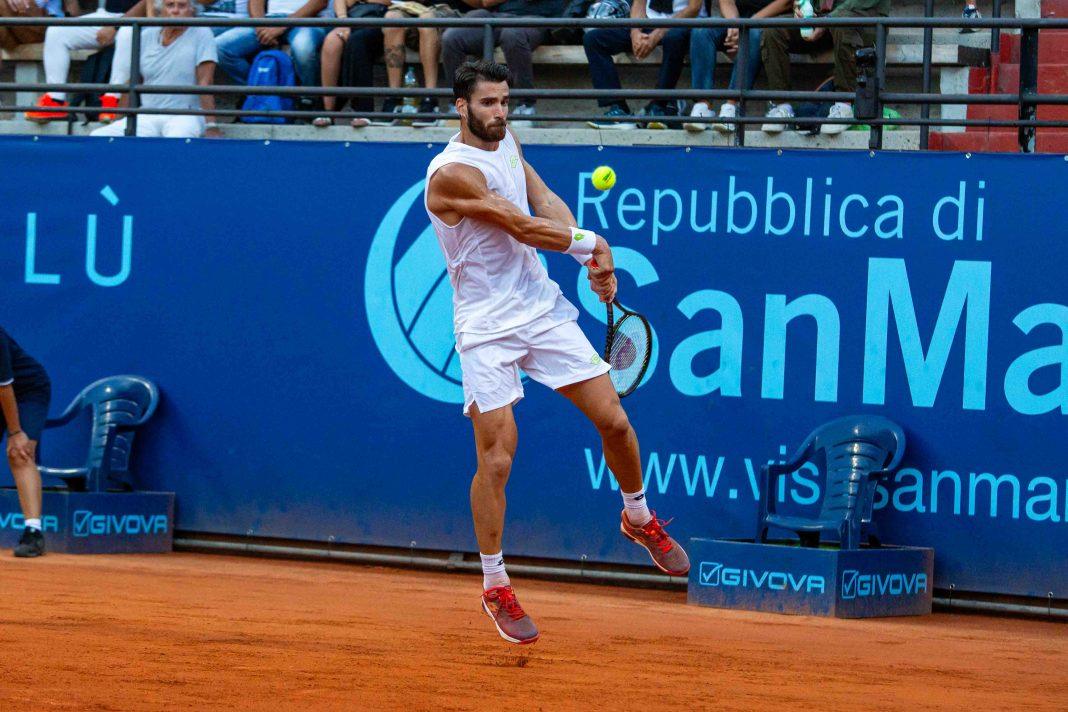 Andrea Pellegrino in azione al Challenger di San Marino